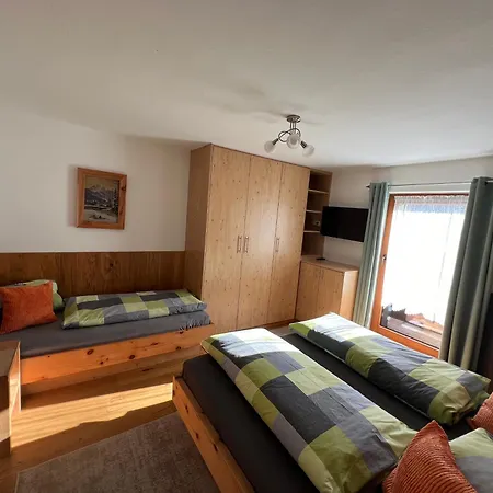 Unterfeld Apartment *