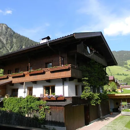 Apartment Unterfeld *