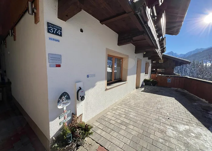 Unterfeld ألباخ