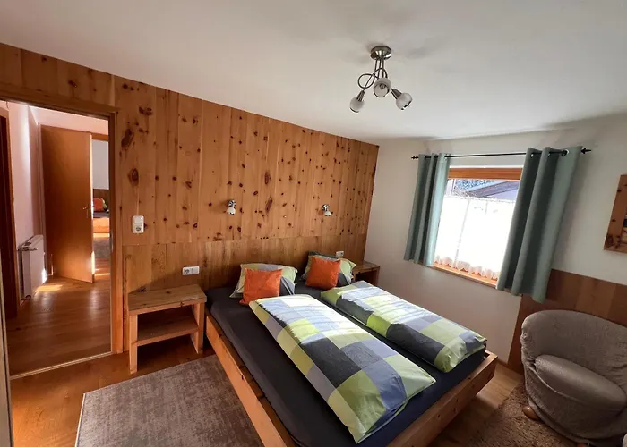 Unterfeld * ألباخ