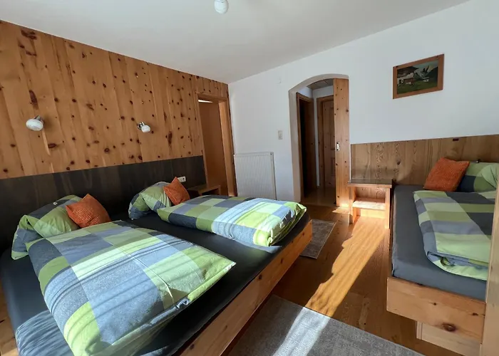 Unterfeld ألباخ